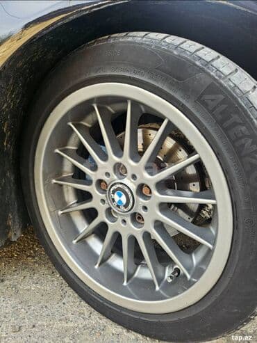 Bmw M paket 17 lik disk təkərlər satılır 4 əd təp təzə barter var lalafo.az -da Bmw M paket 17 lik disk təkərlər satılır 4 əd təp təzə barter var