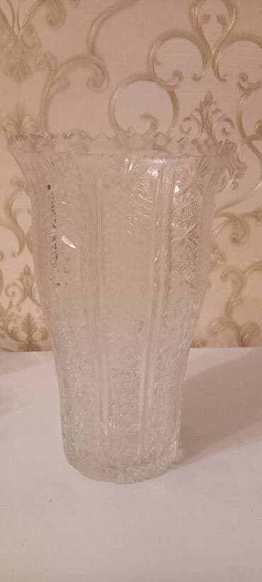 Xurustal billur Güldan İstifadə olunmayıb lalafo.az -da Xurustal billur Güldan İstifadə olunmayıb