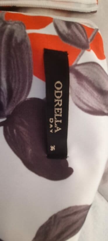 Uzunluĝu :90 sm
Ölçü:36
Teze deil lalafo.az -da Uzunluĝu :90 sm
Ölçü:36
Teze deil