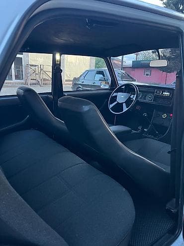 Lada sedan – klassik model - Kuzov: 4 qapılı sedan, ağ rəng - Salon lalafo.az -da Lada sedan – klassik model - Kuzov: 4 qapılı sedan, ağ rəng - Salon