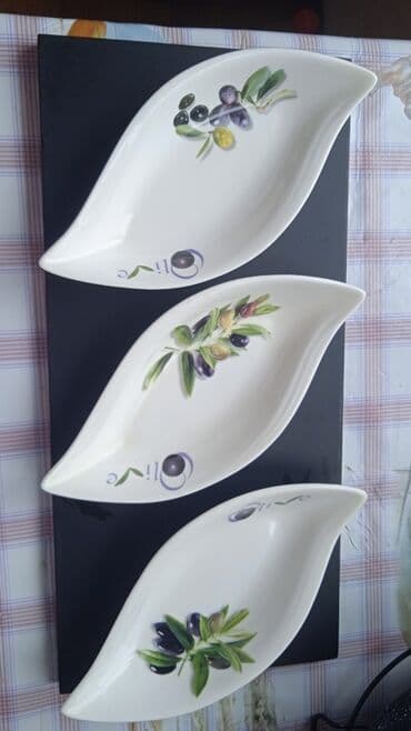 Uclu alti qara mat taxtayla hem cerez hem seher yemeklerinde istifade lalafo.az -da Uclu alti qara mat taxtayla hem cerez hem seher yemeklerinde istifade