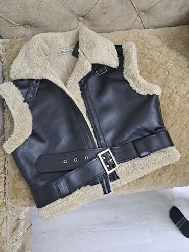 Qadınlar üçün qolsuz dərili kürklü jilet - Material: xarici hissə lalafo.az -da Qadınlar üçün qolsuz dərili kürklü jilet - Material: xarici hissə