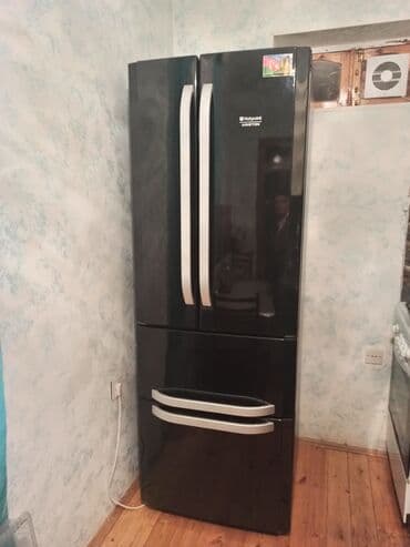 Yeni 4 qapılı Hotpoint Ariston Soyuducu Satılır, rəng - Qara, Dispenserli lalafo.az -da Yeni 4 qapılı Hotpoint Ariston Soyuducu Satılır, rəng - Qara, Dispenserli