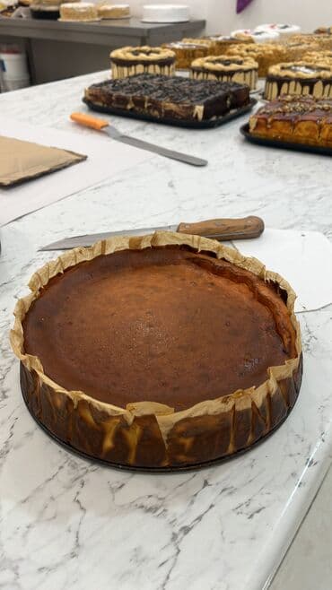 Мука: San Sebastian Cheesecake – restoranlar üçün dilimlə satılan desert at lalafo.az — 1 Мука: San Sebastian Cheesecake – restoranlar üçün dilimlə satılan desert — 1