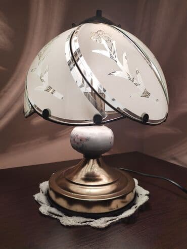 Klassik masa lampası (naçnik) Şnurla qoşulur, üzərində hər hansı lalafo.az -da Klassik masa lampası (naçnik) Şnurla qoşulur, üzərində hər hansı