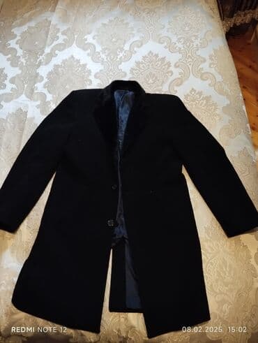 Kişi üçün üst geyimlər tezekimidi tecılı satılır ucuz qiymətə köçlə lalafo.az -da Kişi üçün üst geyimlər tezekimidi tecılı satılır ucuz qiymətə köçlə