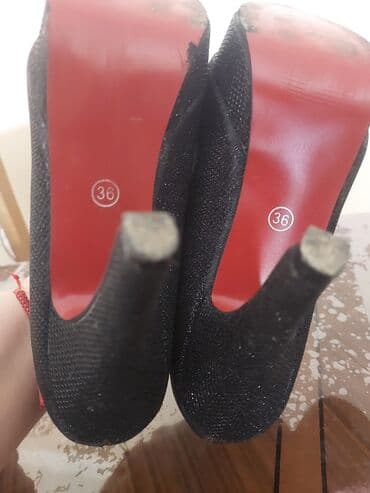 Qadın klassik tufliləri - Rəng: qara, incə parıltılı tekstura - lalafo.az -da Qadın klassik tufliləri - Rəng: qara, incə parıltılı tekstura -