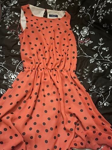 Brend: Claire’s Xüsusiyyətlər: - Rəng: somon/şaftalı tonunda - Naxış lalafo.az -da Brend: Claire’s Xüsusiyyətlər: - Rəng: somon/şaftalı tonunda - Naxış