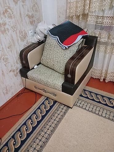 Divan, Bazasız lalafo.az -da Divan, Bazasız