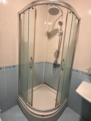 Üstü açıq kabina, Künc üçün lalafo.az -da Üstü açıq kabina, Künc üçün