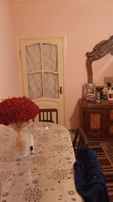 Otel və hostellər: Kohne Corat merkezden 100 addım aralıda 4 otaqlı ev satılır hec bir lalafo.az -da — 17 Otel və hostellər: Kohne Corat merkezden 100 addım aralıda 4 otaqlı ev satılır hec bir — 17