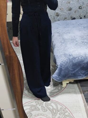 Qadın şalvarı – geniş kəsim, yüksək bel - Rəng: tünd göy/qara ton - lalafo.az -da Qadın şalvarı – geniş kəsim, yüksək bel - Rəng: tünd göy/qara ton -