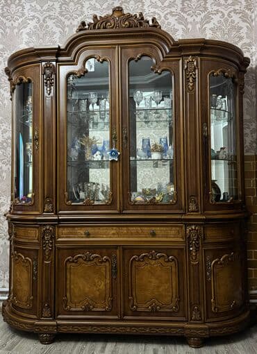 Şüşəli dolab vitrini lalafo.az -da Şüşəli dolab vitrini