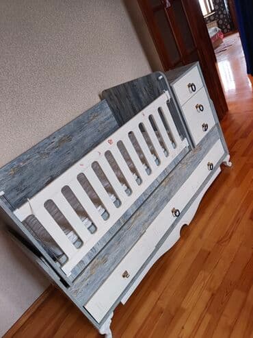 Oğlan və qız üçün, Dördbucaq, Beşik, Dəstsiz, Matras ilə, Yellənmə mexanizmsiz lalafo.az -da Oğlan və qız üçün, Dördbucaq, Beşik, Dəstsiz, Matras ilə, Yellənmə mexanizmsiz