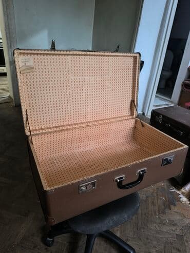 Dəbilqələr: Retro sərnişin çamadanı – böyük ölçülü, sərt korpuslu - Korpus lalafo.az -da — 2 Dəbilqələr: Retro sərnişin çamadanı – böyük ölçülü, sərt korpuslu - Korpus — 2