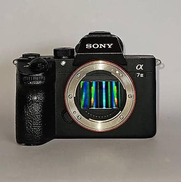 Sony Alpha a7 III (ILCE-7M3) tam kadr güzgüsüz fotoaparat gövdəsi lalafo.az -da Sony Alpha a7 III (ILCE-7M3) tam kadr güzgüsüz fotoaparat gövdəsi
