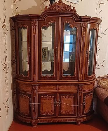 Şüşəli dolab vitrini lalafo.az -da Şüşəli dolab vitrini