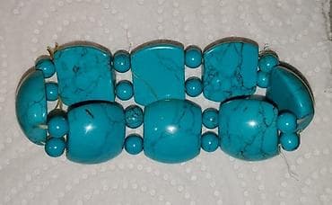 Firuzə, Ünvandan götürmə lalafo.az -da Firuzə, Ünvandan götürmə