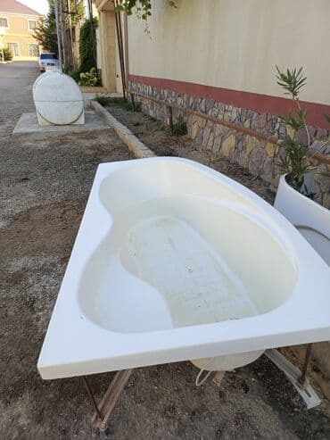 İşlənmiş Vanna, Akril, Ünvandan götürmə lalafo.az -da İşlənmiş Vanna, Akril, Ünvandan götürmə