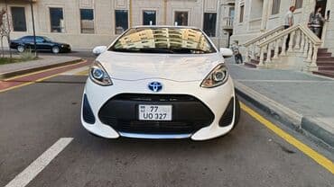 Toyota Prius: 1.5 l | 2020 il Hetçbek lalafo.az -da Toyota Prius: 1.5 l | 2020 il Hetçbek