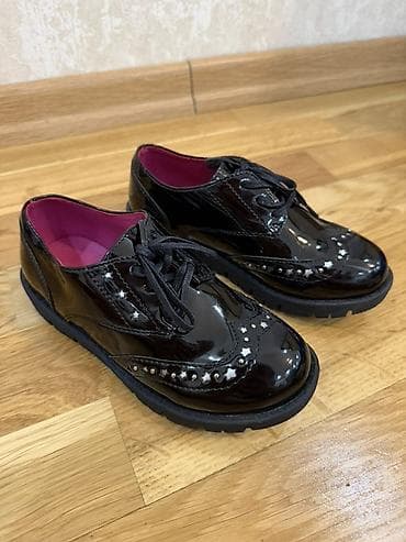 Polaris
Как новые
Размер 29
Цена 10 lalafo.az -da Polaris
Как новые
Размер 29
Цена 10