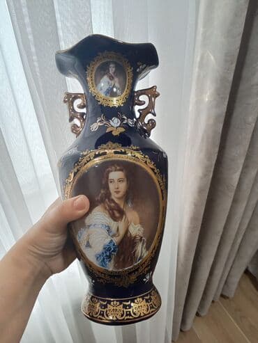 Bir vaza, Farfor lalafo.az -da Bir vaza, Farfor