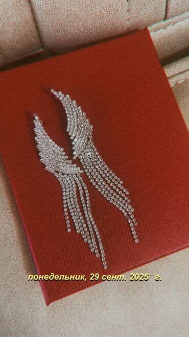 👑 Qanad formalı uzun sırğalar 👑 ✅ Cəmi 2 dəfə istifadə olunub, yeni lalafo.az -da 👑 Qanad formalı uzun sırğalar 👑 ✅ Cəmi 2 dəfə istifadə olunub, yeni