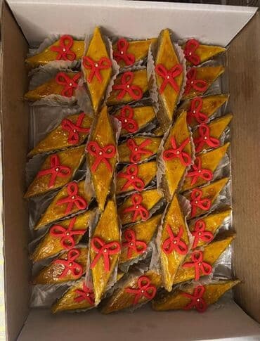 Şirniyyatlar evdə hazırlanır təmiz və keyfiyyətli şəkərbura 1 manat 50 lalafo.az -da Şirniyyatlar evdə hazırlanır təmiz və keyfiyyətli şəkərbura 1 manat 50