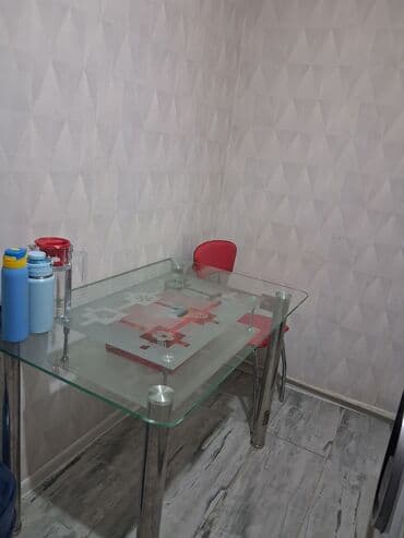 Mətbəx üçün, İşlənmiş, Açılmayan, Dördbucaq masa, 2 stul lalafo.az -da Mətbəx üçün, İşlənmiş, Açılmayan, Dördbucaq masa, 2 stul