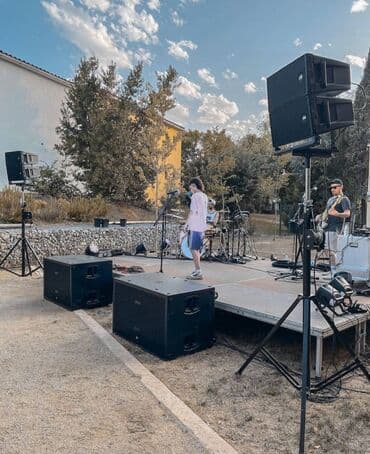 Yeni RCF Kolonka, Növ - Toy üçün, rəng - Qara lalafo.az -da Yeni RCF Kolonka, Növ - Toy üçün, rəng - Qara