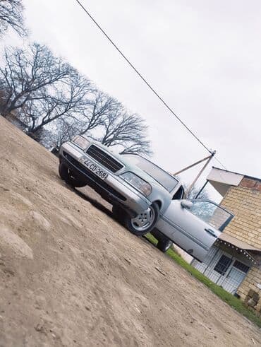 Mercedes-Benz sedan - Kuzov: sedan, gümüşü rəng - Nəsil: 1990-cı lalafo.az -da Mercedes-Benz sedan - Kuzov: sedan, gümüşü rəng - Nəsil: 1990-cı