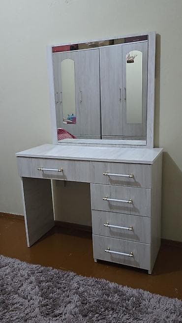 Güzgülü lalafo.az -da Güzgülü