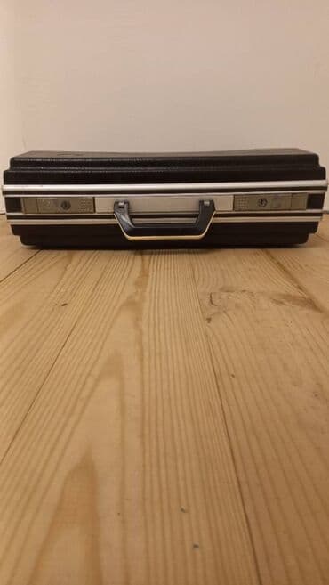 Kohne Diplomat !!! SUMQAYITDADI !!! 20 Yanvara Catdirilma Elave 5 Azn lalafo.az -da Kohne Diplomat !!! SUMQAYITDADI !!! 20 Yanvara Catdirilma Elave 5 Azn