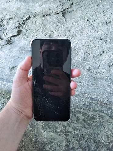 Smartfon – barmaq izi və üz tanıma dəstəkləyən tam sensorlu ekranlı at lalafo.az Smartfon – barmaq izi və üz tanıma dəstəkləyən tam sensorlu ekranlı