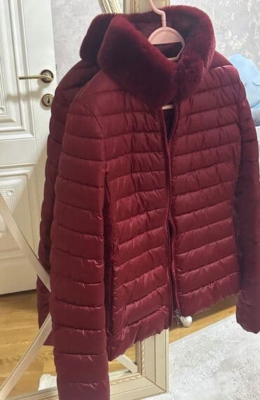 Qadınlar üçün bordo rəngli yüngül şişmə qısa qış gödəkçəsi - Rəng lalafo.az -da Qadınlar üçün bordo rəngli yüngül şişmə qısa qış gödəkçəsi - Rəng