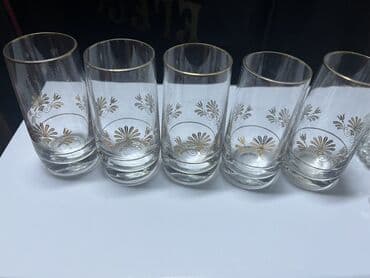 Stəkanlar, rəng - Qızılı, Şüşə, Çexiya lalafo.az -da Stəkanlar, rəng - Qızılı, Şüşə, Çexiya