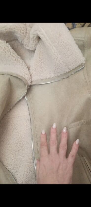 Bej rəngli süni zamşa “shearling” gödəkcə - Material: xarici hissə – lalafo.az -da Bej rəngli süni zamşa “shearling” gödəkcə - Material: xarici hissə –