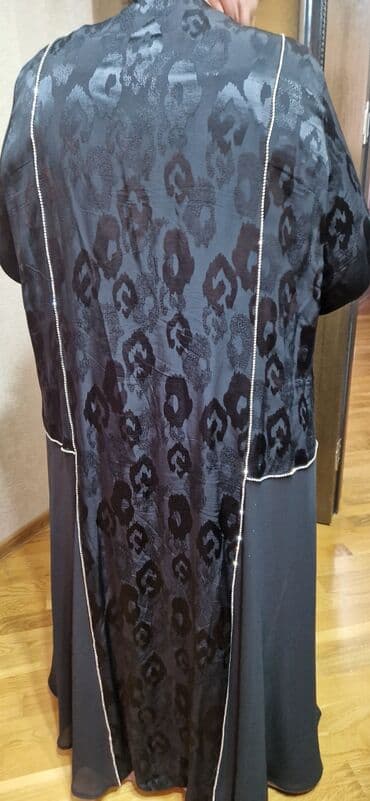 Qadın üçün uzun qara üst geyim (kardiqan/abaya) - Model: Uzun, düz lalafo.az -da Qadın üçün uzun qara üst geyim (kardiqan/abaya) - Model: Uzun, düz