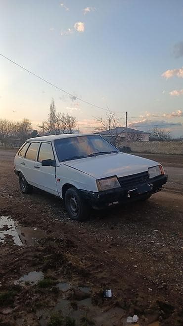 Model: Lada Samara (VAZ-2109) hatchbek, ağ rəng Kuzov: 5 qapılı, geniş lalafo.az -da — 6 Model: Lada Samara (VAZ-2109) hatchbek, ağ rəng Kuzov: 5 qapılı, geniş — 6