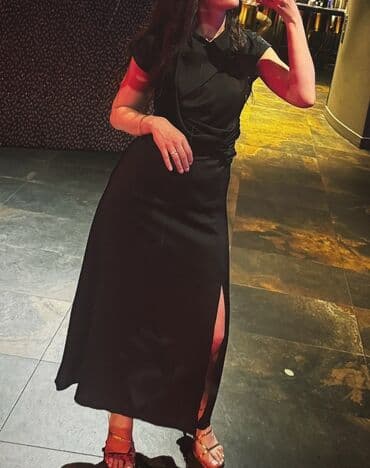 Zərif qara uzun don 1 dəfə geyilib Avva dan alınıb - Dizayn: yuxarı lalafo.az -da Zərif qara uzun don 1 dəfə geyilib Avva dan alınıb - Dizayn: yuxarı