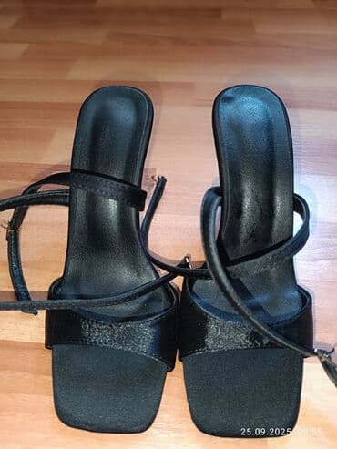 Ölçü: 38, rəng - Qara, İşlənmiş lalafo.az -da Ölçü: 38, rəng - Qara, İşlənmiş