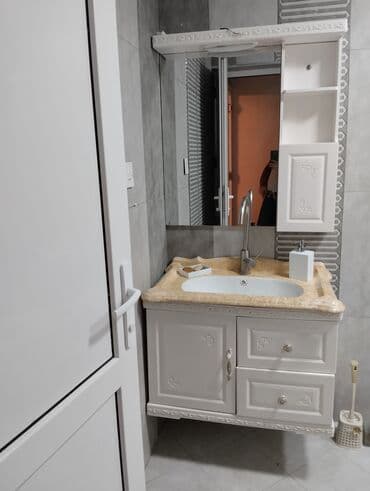 Vanna otağı üçün klassik üslubda asma dolablı lavabo dəsti. Nerimanov lalafo.az -da Vanna otağı üçün klassik üslubda asma dolablı lavabo dəsti. Nerimanov