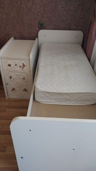 Oğlan və qız üçün, Təknəfərlik çarpayı, Tumba lalafo.az -da Oğlan və qız üçün, Təknəfərlik çarpayı, Tumba