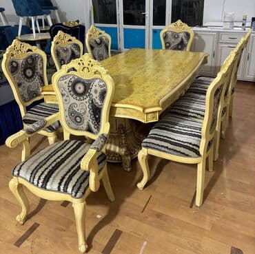 Qonaq otağı üçün, İşlənmiş, Dördbucaq masa, 8 stul lalafo.az -da Qonaq otağı üçün, İşlənmiş, Dördbucaq masa, 8 stul