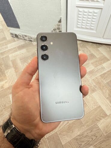 Samsung Galaxy S24+, 256 GB, rəng - Boz, Barmaq izi, Simsiz şarj, İki sim kartlı lalafo.az -da Samsung Galaxy S24+, 256 GB, rəng - Boz, Barmaq izi, Simsiz şarj, İki sim kartlı