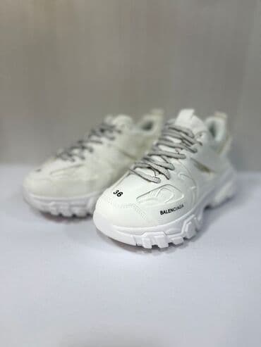 Balenciaga Track ağ rəngli uniseks krossovkalar - Rəng: tam ağ lalafo.az -da Balenciaga Track ağ rəngli uniseks krossovkalar - Rəng: tam ağ