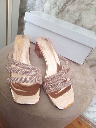 Tərliklər, Ölçü: 37.5, rəng - Qızılı, Yeni lalafo.az -da Tərliklər, Ölçü: 37.5, rəng - Qızılı, Yeni