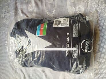 Macron brendinin idman geyimi (yunqa paketdə). Üzərində Azərbaycan lalafo.az -da Macron brendinin idman geyimi (yunqa paketdə). Üzərində Azərbaycan