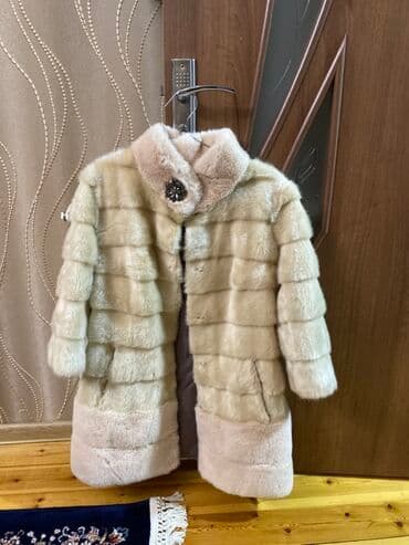 Real müstəriyə endirim olunacağ Zərif xanım kürkü – krem/bej rəngdə lalafo.az -da Real müstəriyə endirim olunacağ Zərif xanım kürkü – krem/bej rəngdə