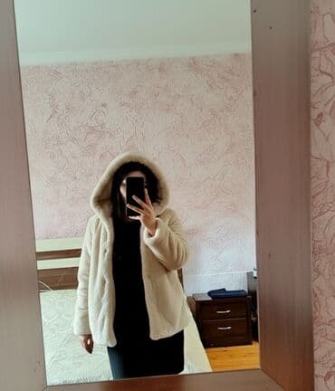 Yenidir. Sadəcə bir dəfə geyinilib. 90azn alınıb. M/L razmerə lalafo.az -da Yenidir. Sadəcə bir dəfə geyinilib. 90azn alınıb. M/L razmerə